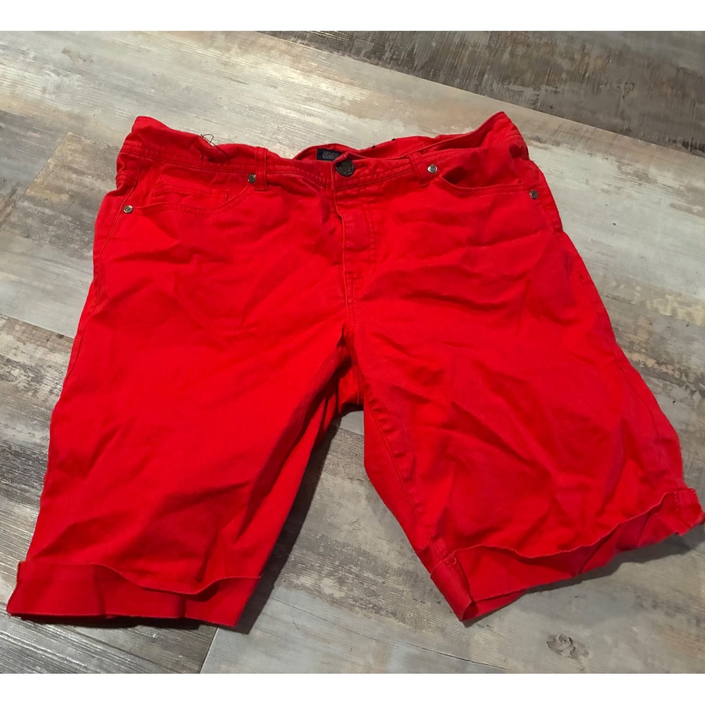 Faded Glory Womens Red Denim Bermuda Shorts Size 14 Cuffed Stretch Casual